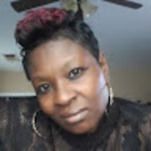 Meet your Posher, Lynette